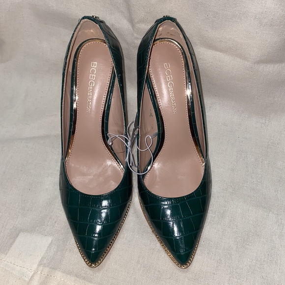 New BCBGeneration Emerald Heels - Picture 2 of 8